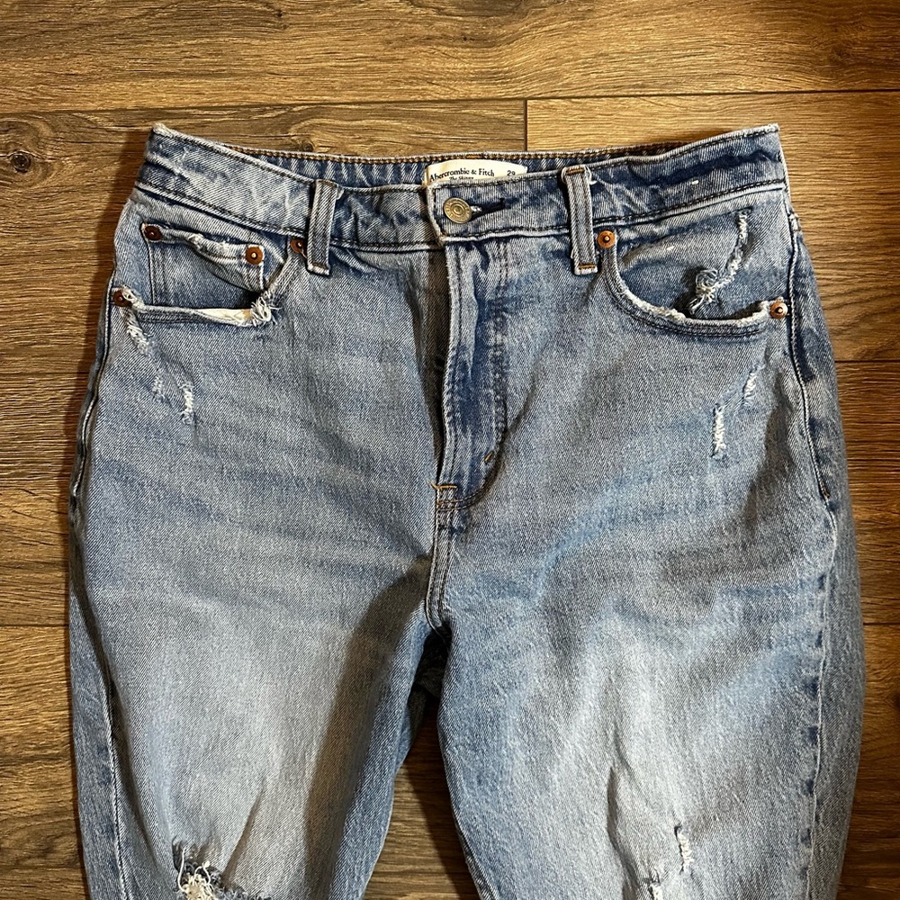 Distressed High Rise Jeans - Picture 3 of 7